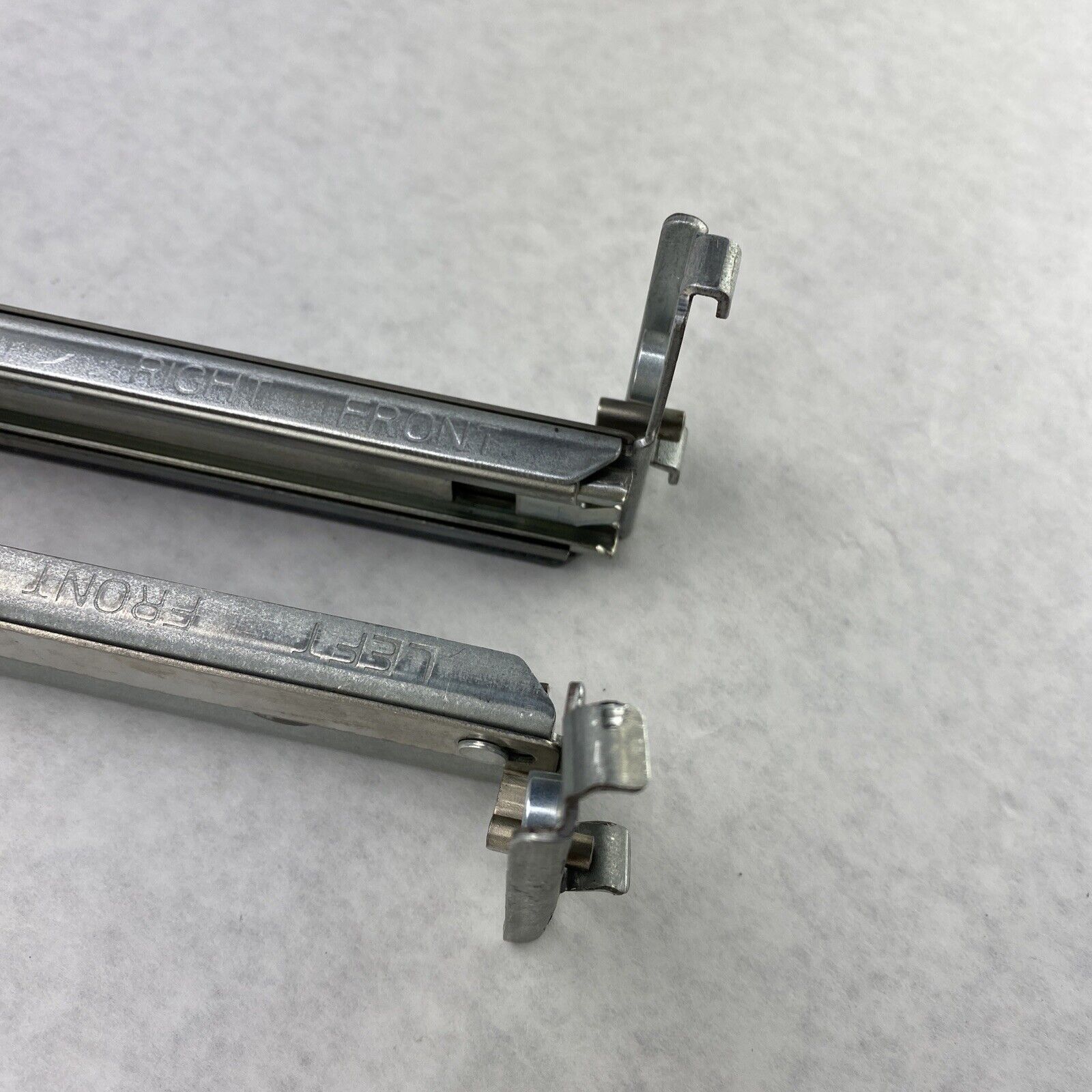 HP 292780-001A + 292779-001A Rack Rail Kit Proliant DL380 G3 DL560 301041-001A