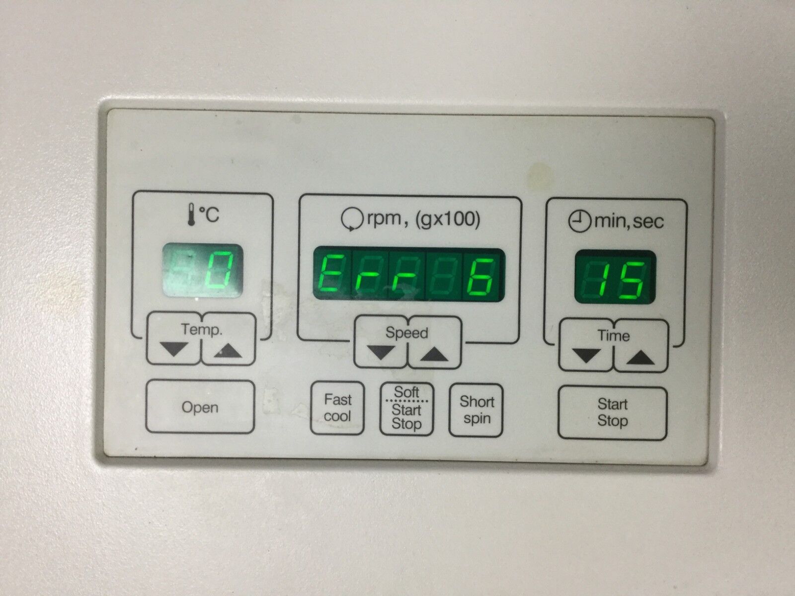 Eppendorf 5402 Centrifuge  Includes Power Supply  Err 6  Parts or Repair Only