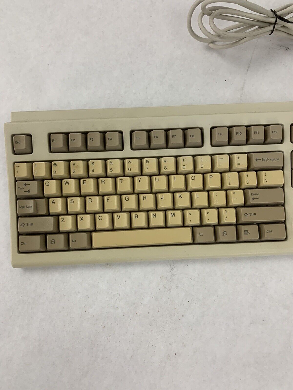 Unisys 46148045-000 Keyboard PCK104-SKB TESTED