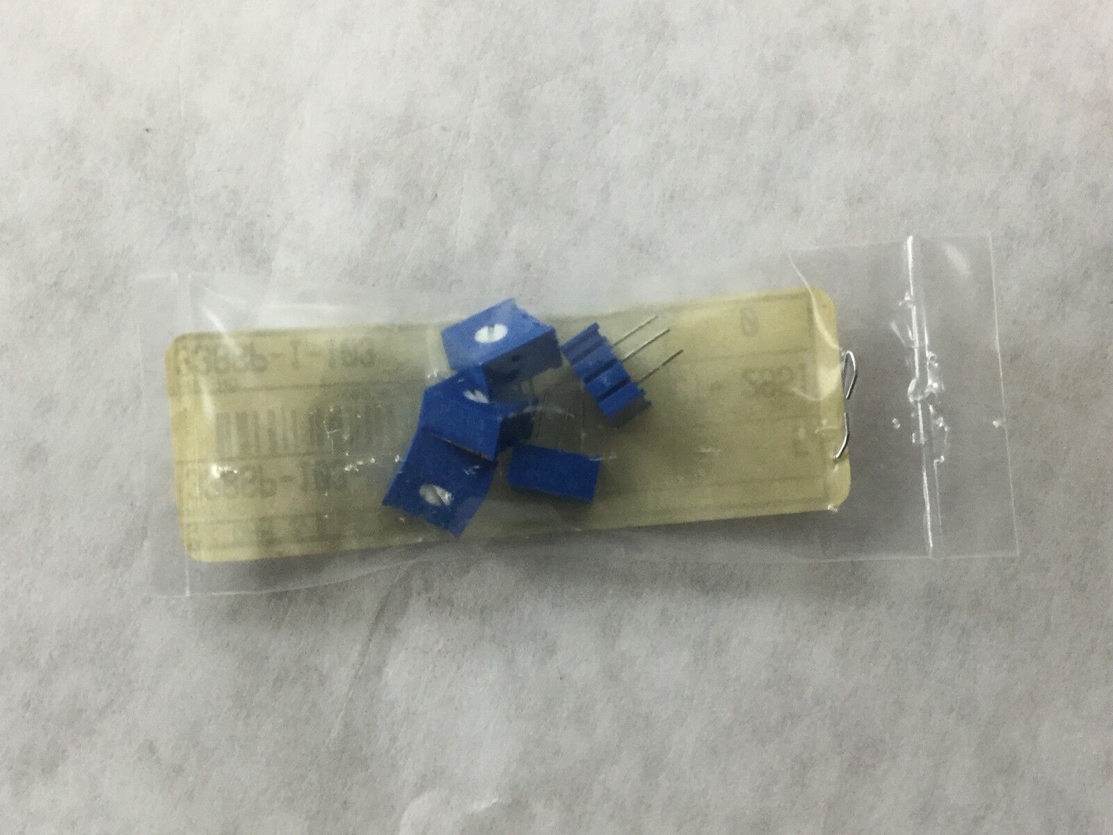 Bourns,TRIMMER 10K OHM 0.5W PC PIN, 3386-204-ND (Lot of 5)