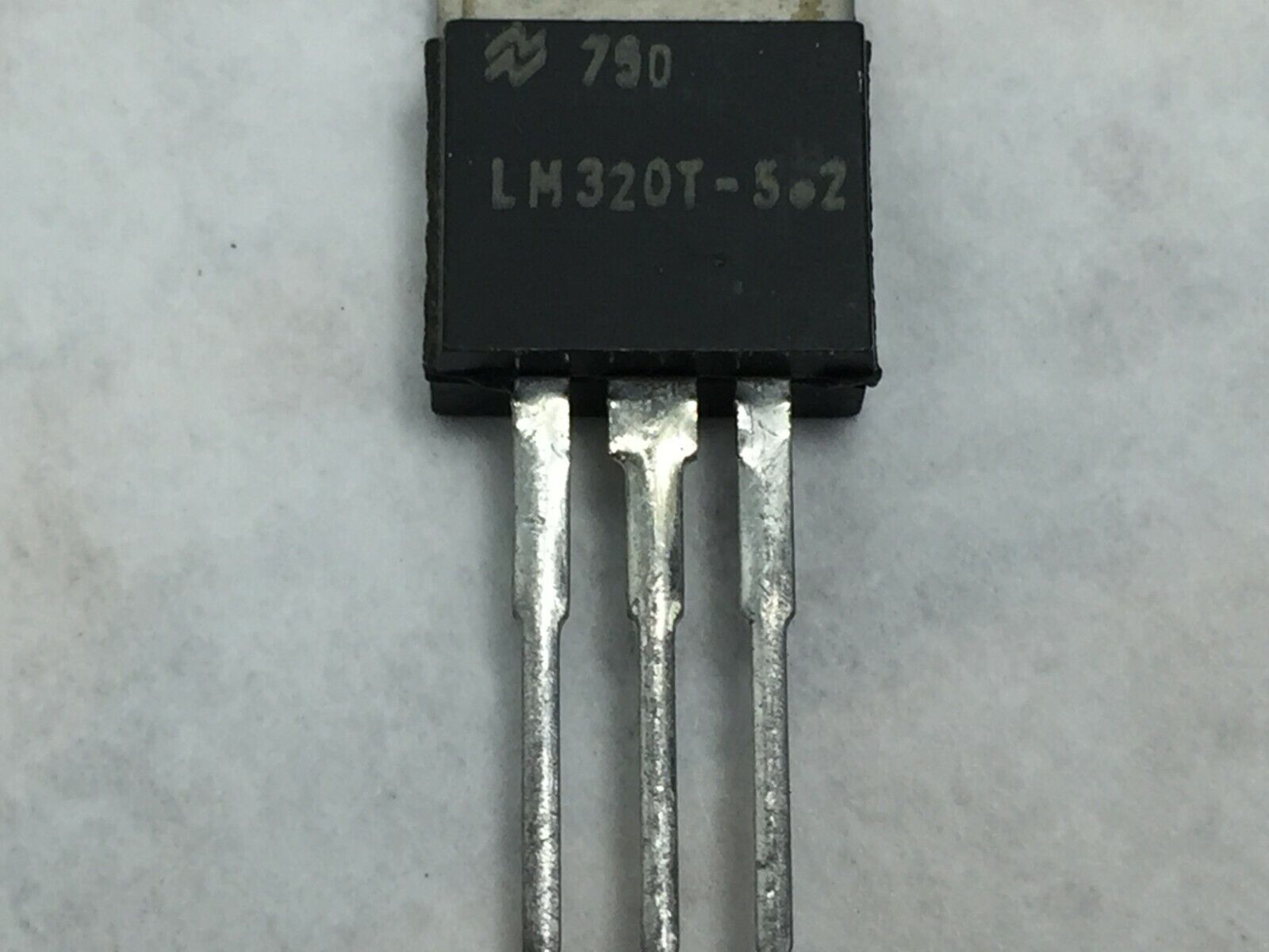 National Semiconductor LM320T-5 .2  Integrated Circuit   Lot of 6   NOS