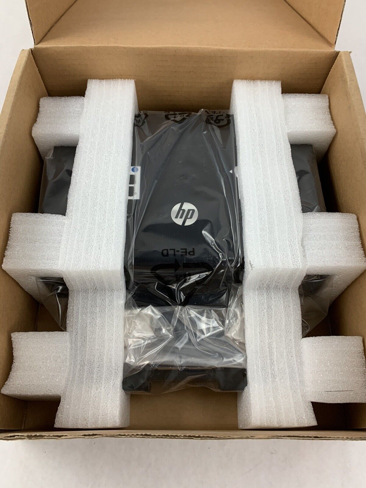 BOX OPENED HP Advanced Docking Station P/N NZ222UT