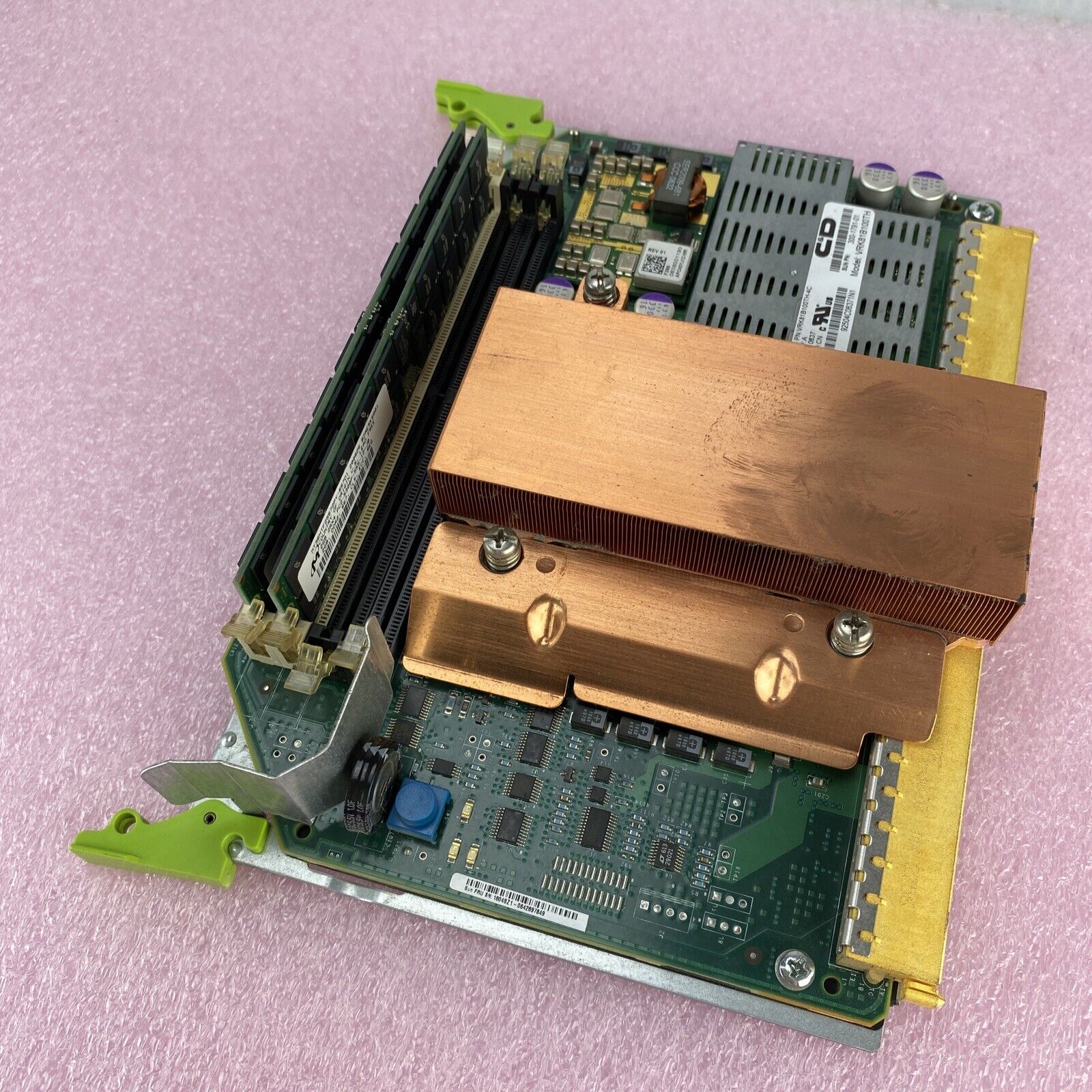 Sun Memory Module For X4600 M2 Server 541-1835-02 2.6GHz Opteron 8218 Dual Core