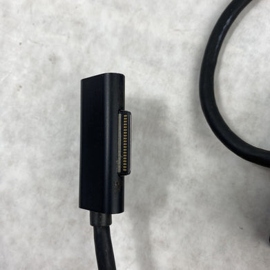 Microsoft 1661 Surface Docking Station T17 USB MiniDisplayPort NO POWER ADAPTER