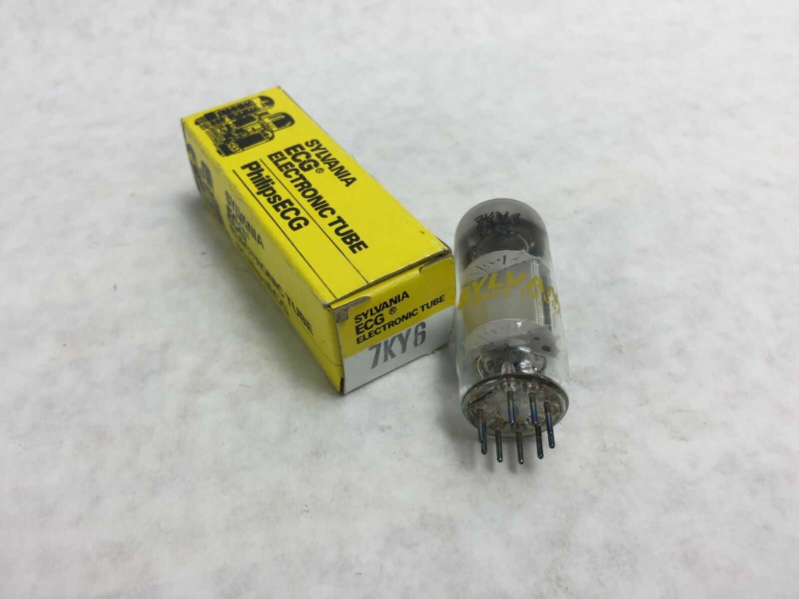 Sylvania PhillipsECG  Electronic Tube 7KY6