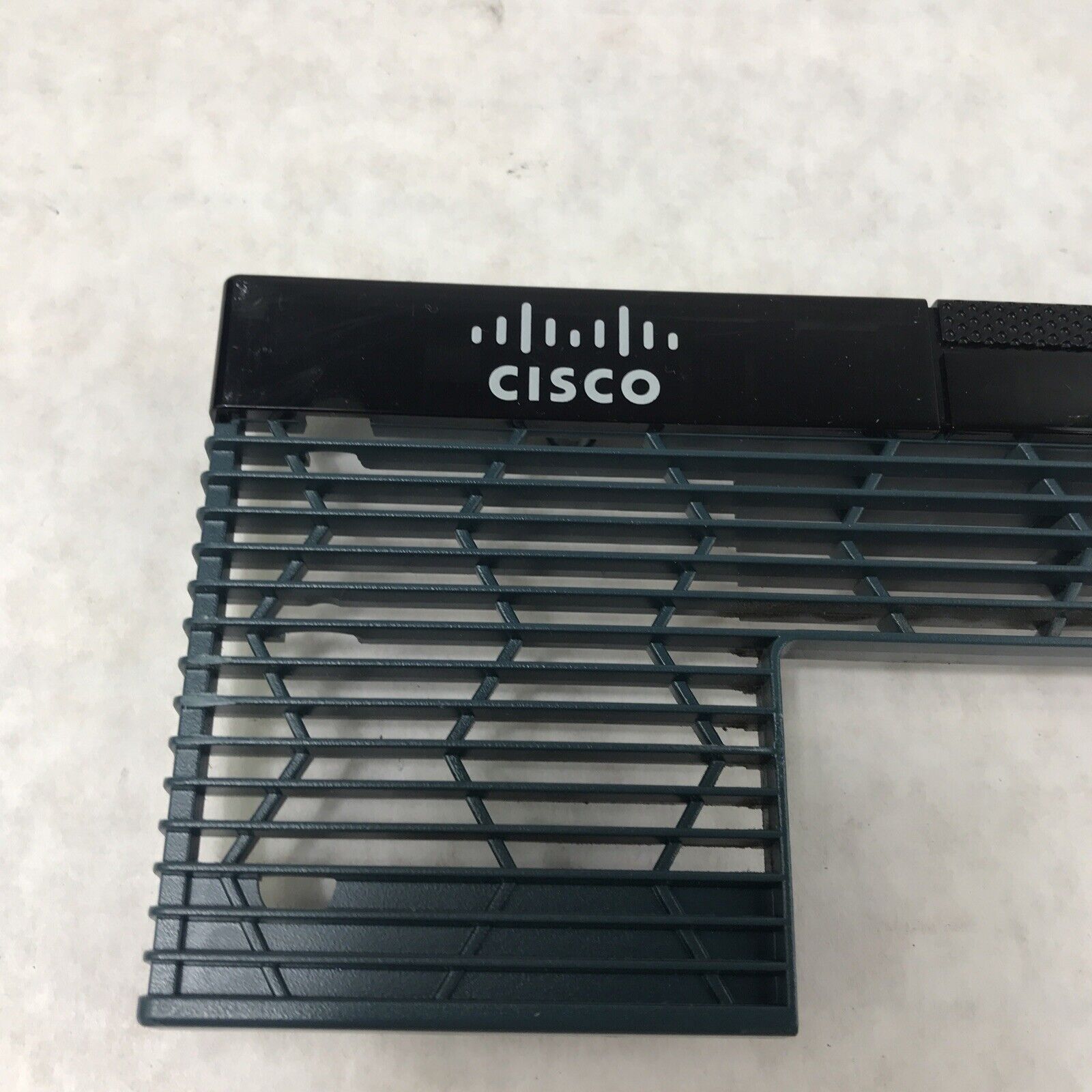 (Lot 4) Cisco 800-30105-01 2900 Series 2911 2921 Router 2U Front Bezel Cover
