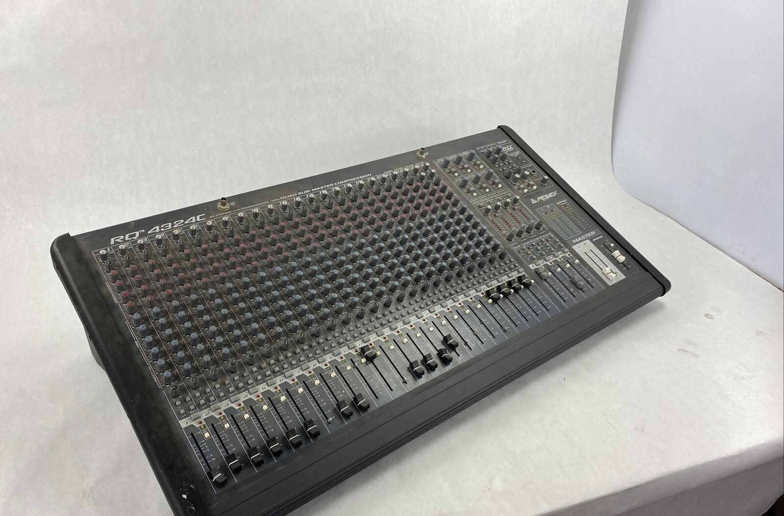 Peavey RQ 4324C Mixer-Pro Mixing Board Console