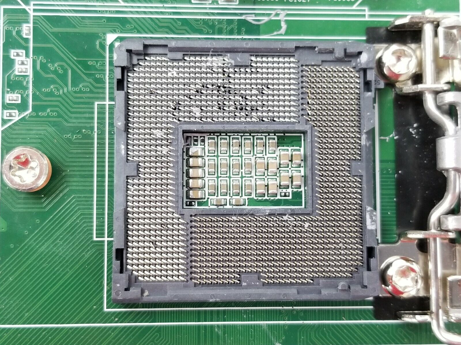 Advantech AIMB-786 REV A1 19A1078603-01 For Parts or Repair