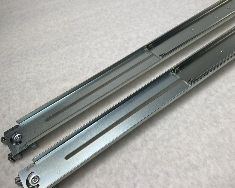 Accuride 03142 Medium-Duty Full Extension Drawer Slide