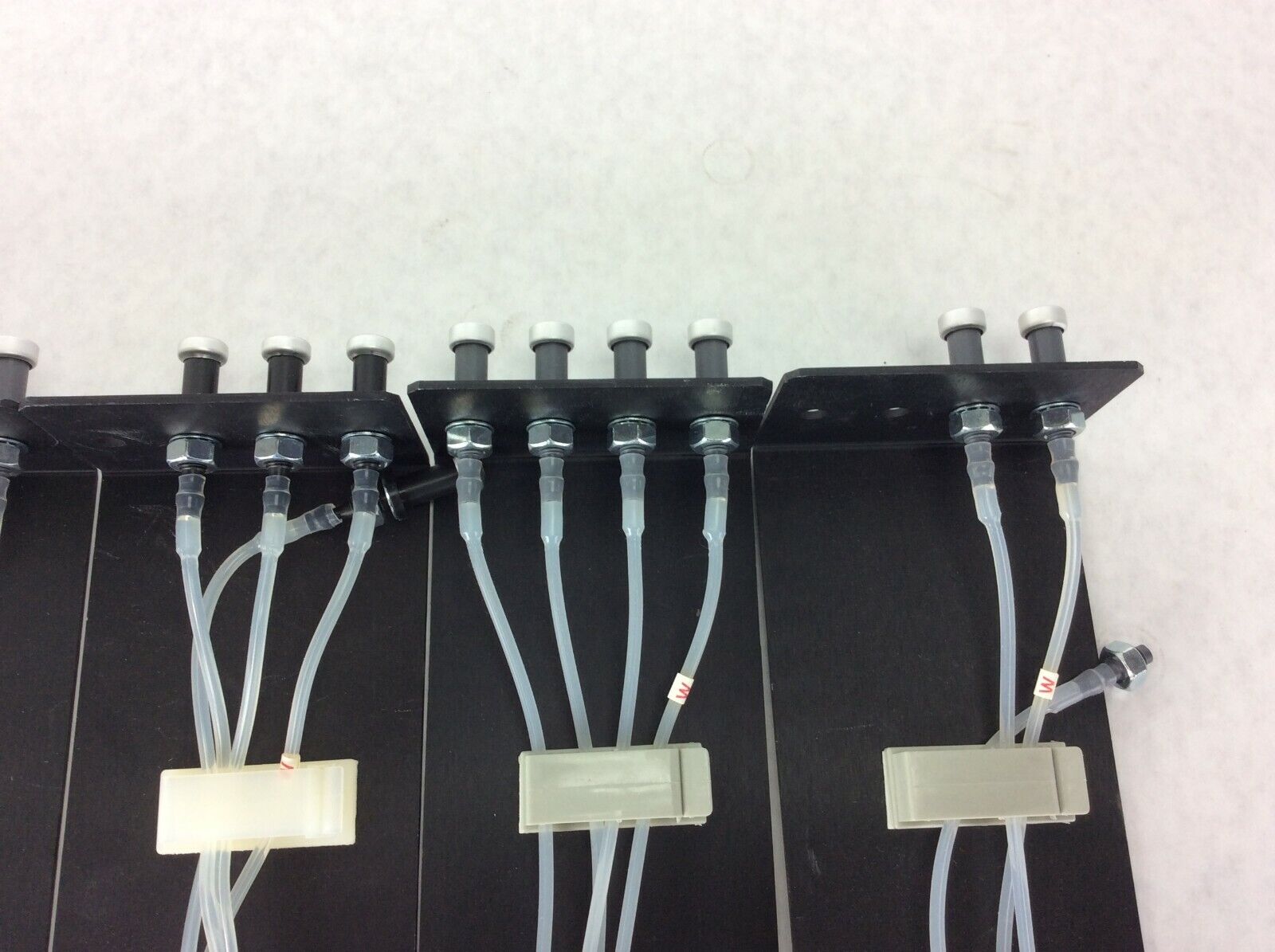 Lot of 4 Nova Biomedical Flush Fixture Stat Profile 6 4 Port 36786