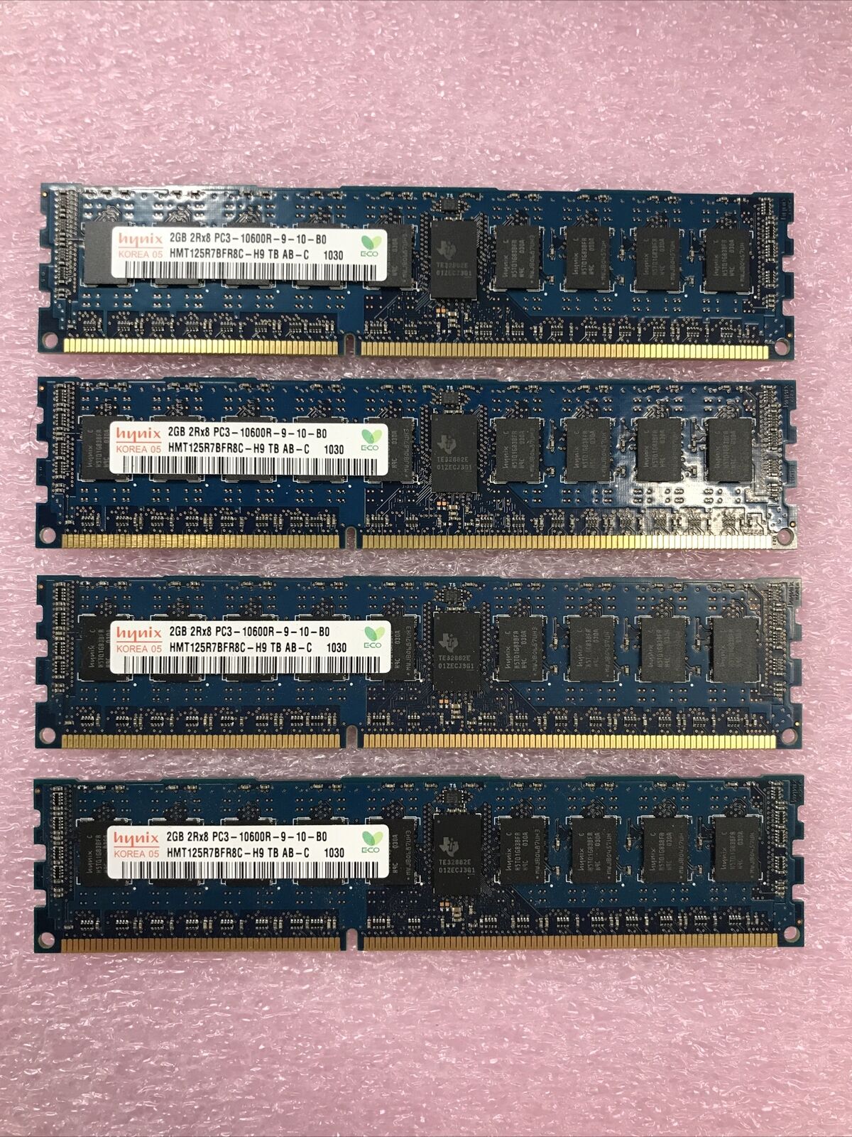 Hynix 8GB Kit 4x2GB 2Rx8 PC3-10600R-9-10-B0 Server Ram HMT125R7BFR8C