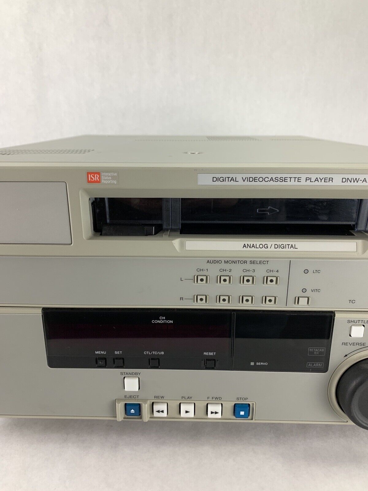 Sony Betacam SX digital Video Cassette Player DNW A22 For Parts and Repair