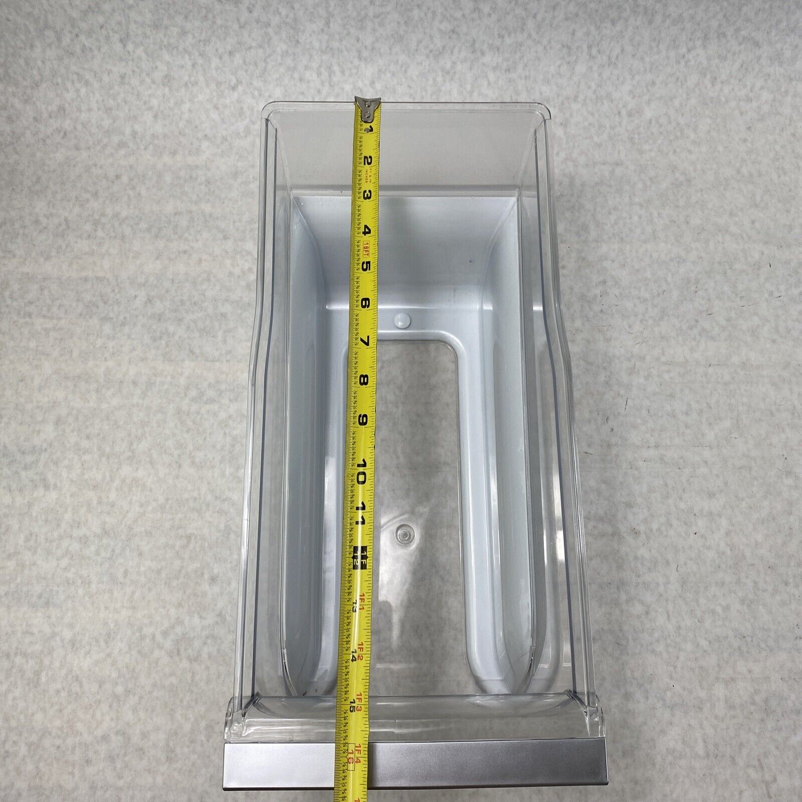 LG refrigerator center shelf middle smaller Crisper Drawer MCK665657 MJS622131