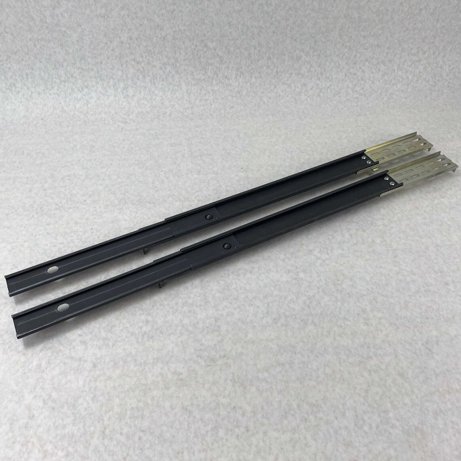 General Devices CC3001-99-0400 Slide Rail Set