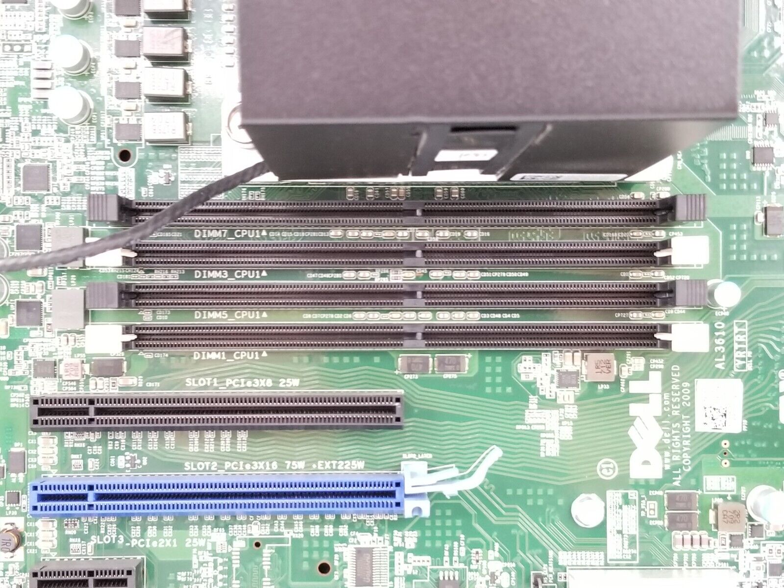 Dell Precision T5810 Xeon E5-1620 v3 @ 3.50GHz No RAM No Optical No HDD No OS
