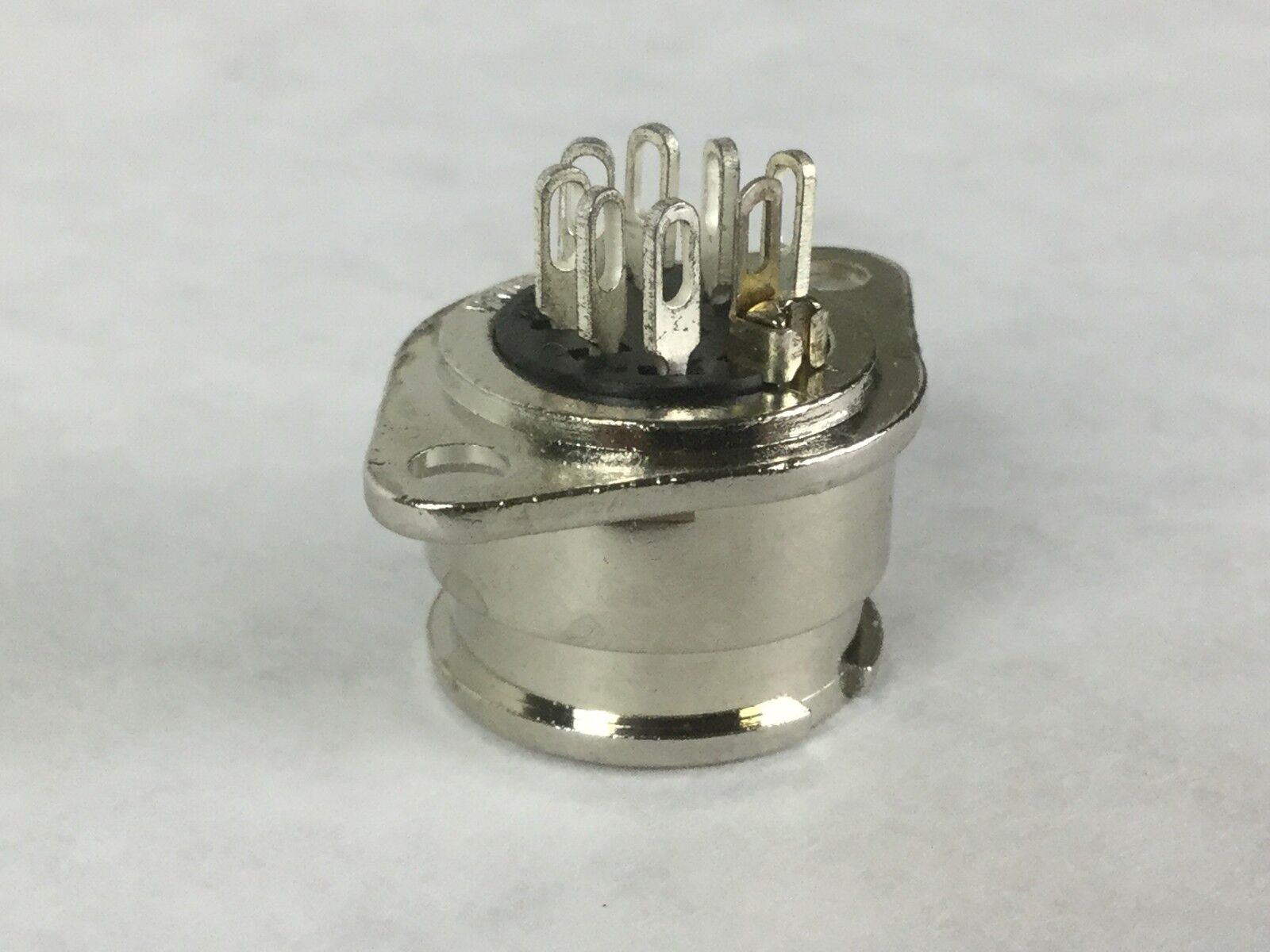 PREH, LKG PANEL MNT REC FE