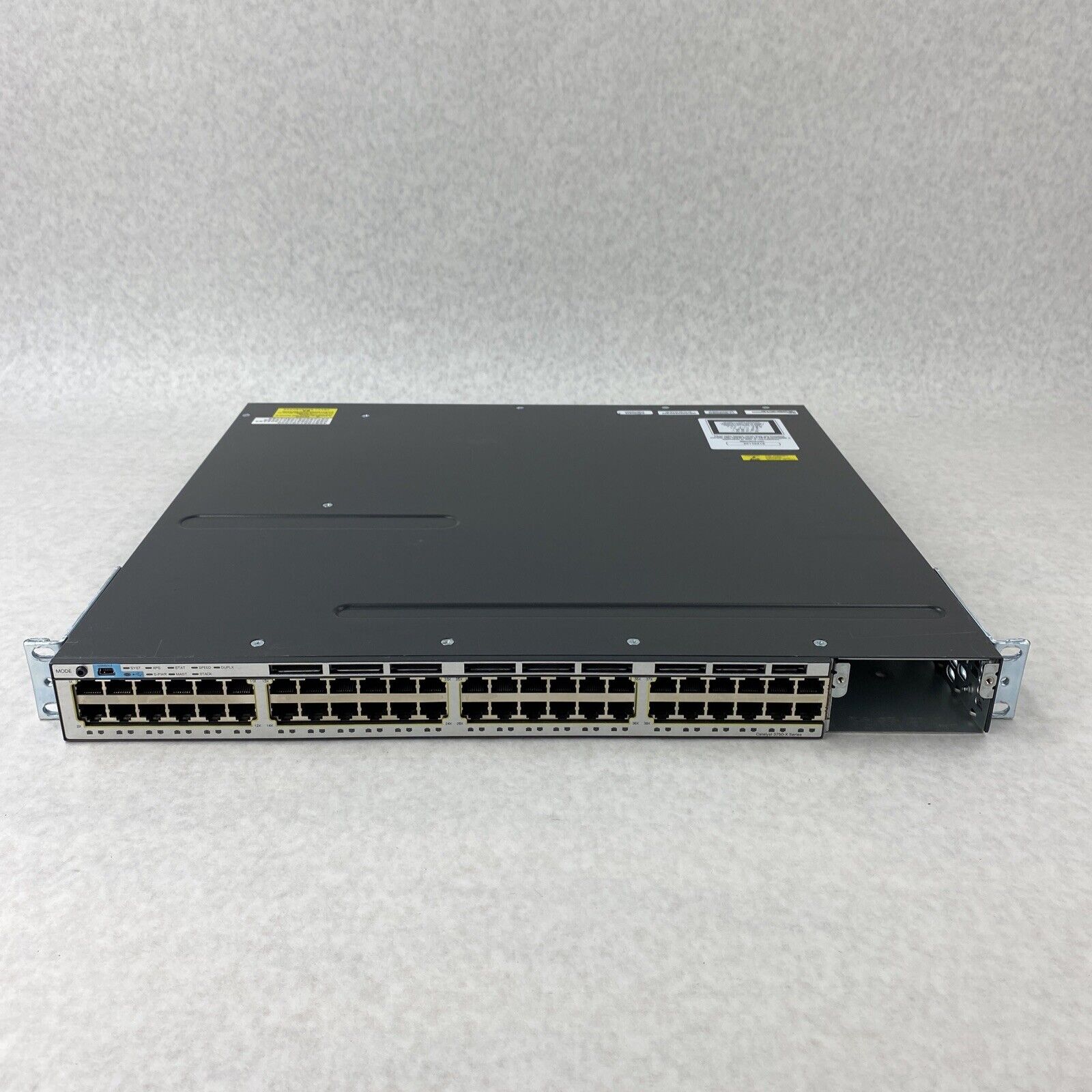 Cisco WS-C3750X-48T-E V04 Catalyst 3750 X-Series 48-Port Gigabit Ethernet Switch