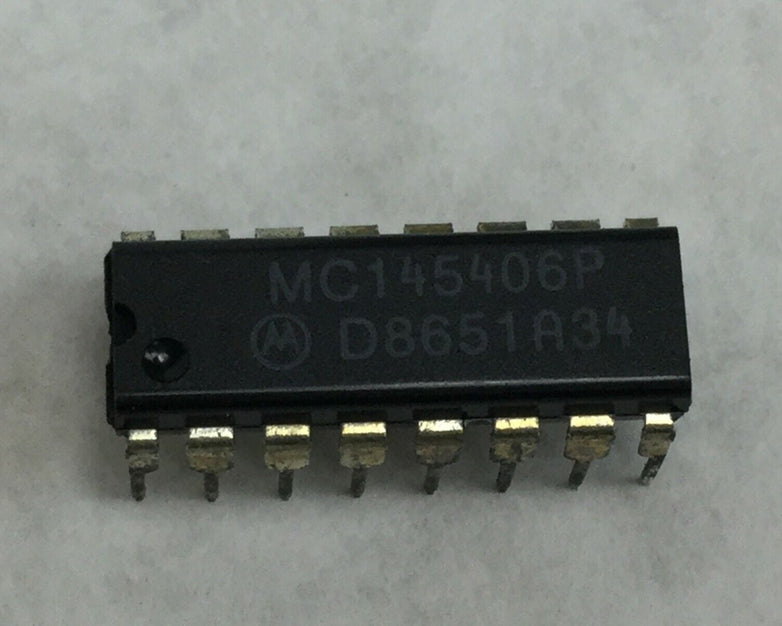 Motorola MC145406P Triple Transmitter/Receiver RS-232 16-Pin PDIP  Lot of 2