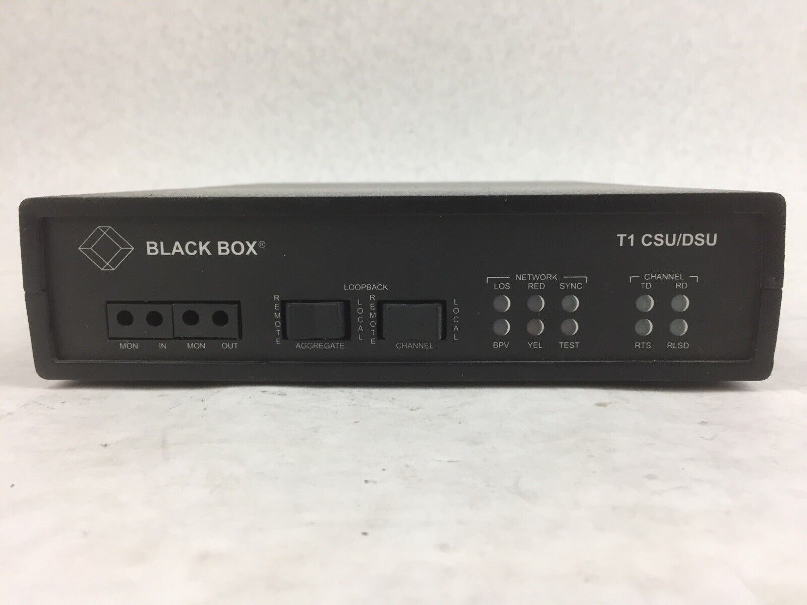 BLACK BOX MT100A-35-R2 T1 CSU/DSU MT100A-35-R2 MODEM