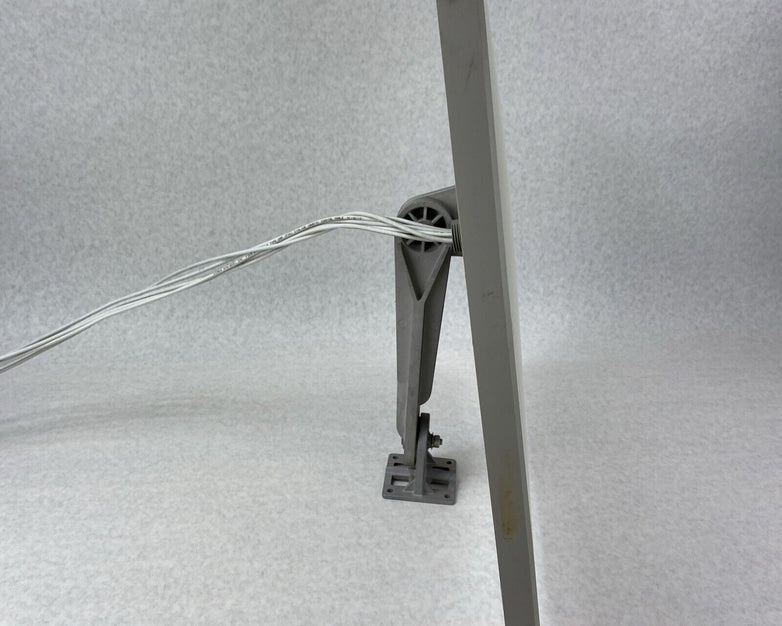 Cisco Meraki MA-ANT-3-F6 Indoor Narrow Patch Antenna w/ Mount
