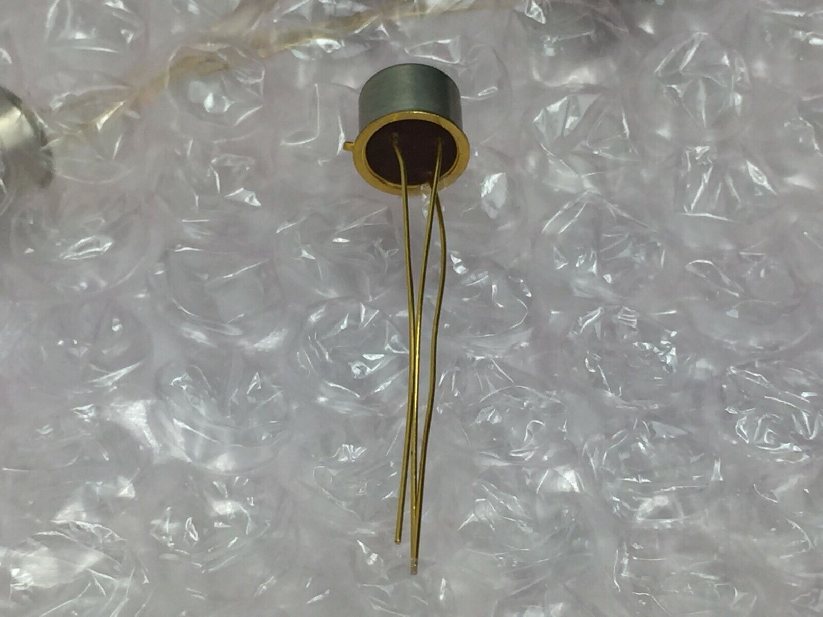 Texas 2N1302 Transistors   Lot of 5   NOS