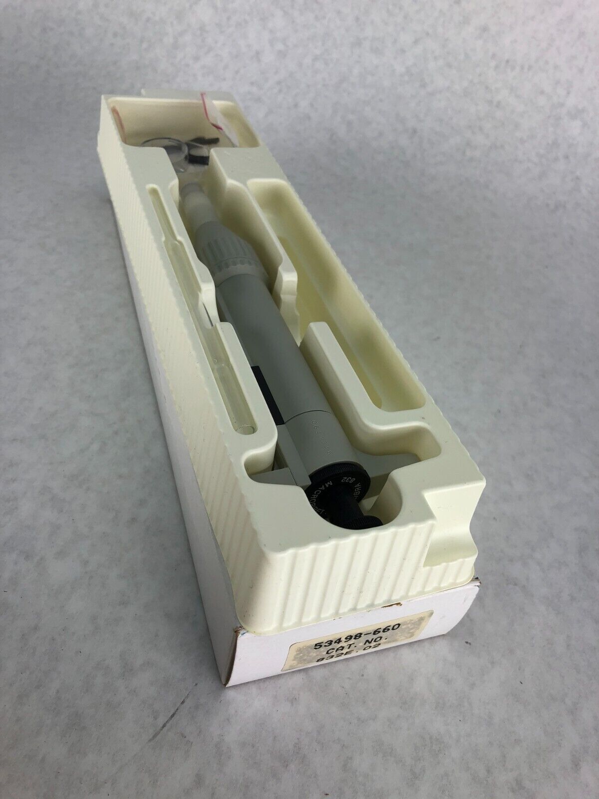 VWR 53498-660 CALIBRA .2-2 832 Model 832.02 Micropipette