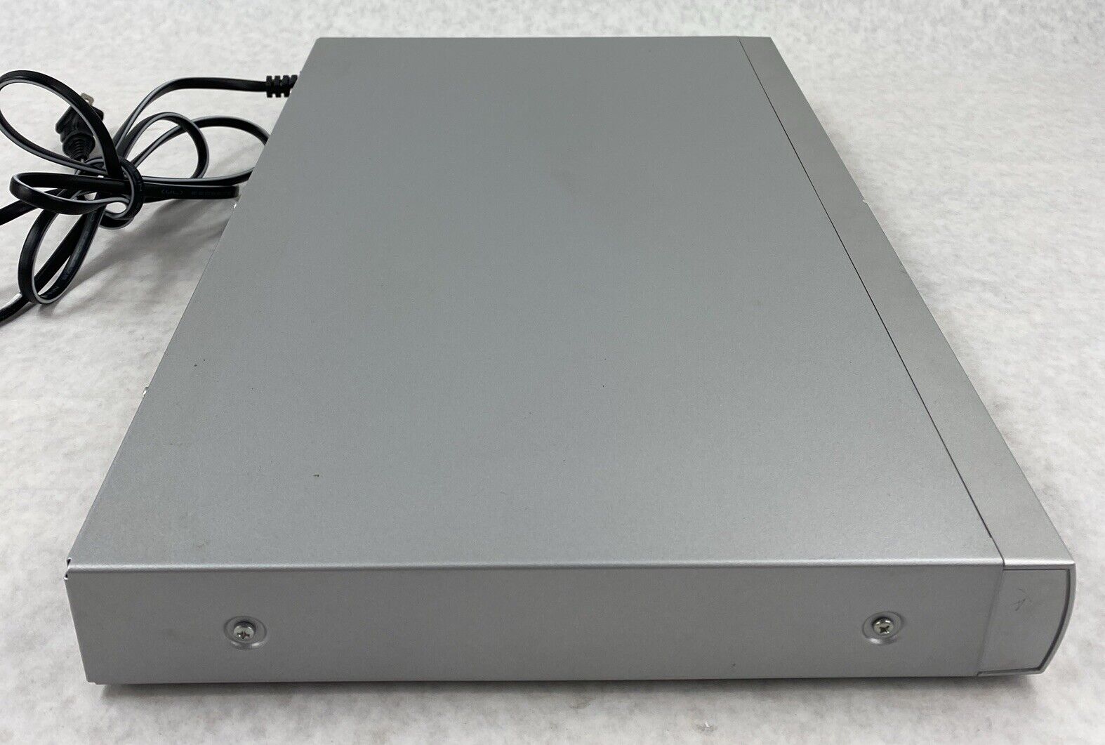 Magnavox MDV45817 DVD Player with Remote + Cables TESTED