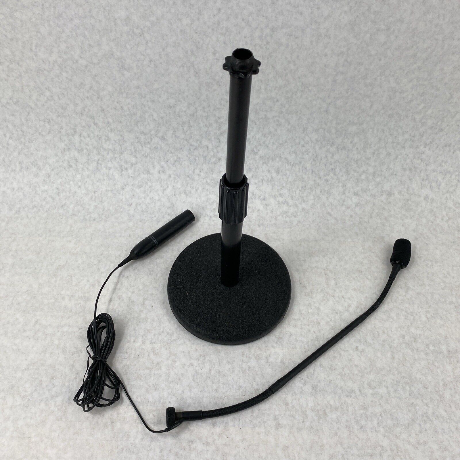 Shure MX412SE Gooseneck Microphone With On Stage Stand DS7200B