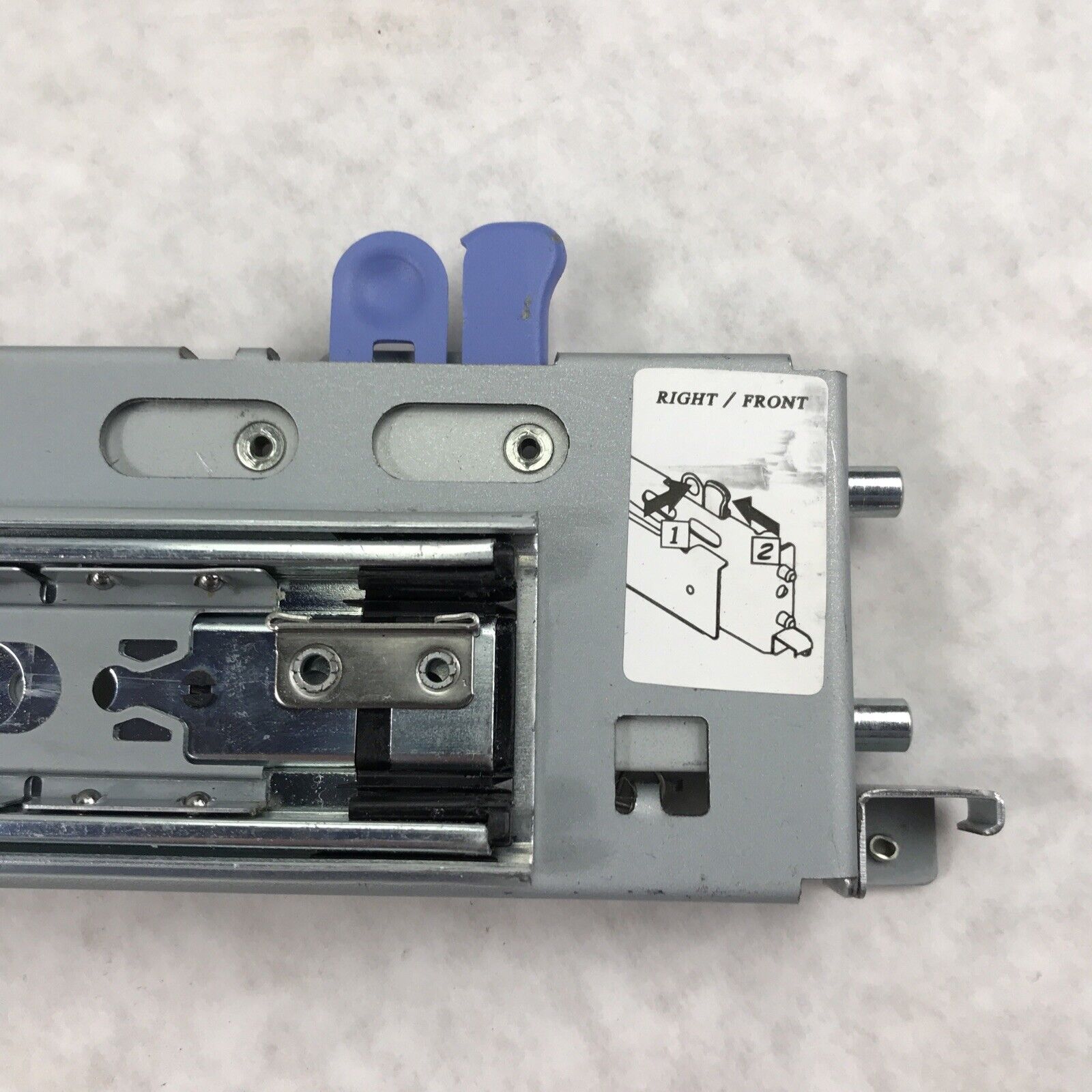 Qualslide 611-10190 Left and Right Server Rack Mount Rails 43W4519