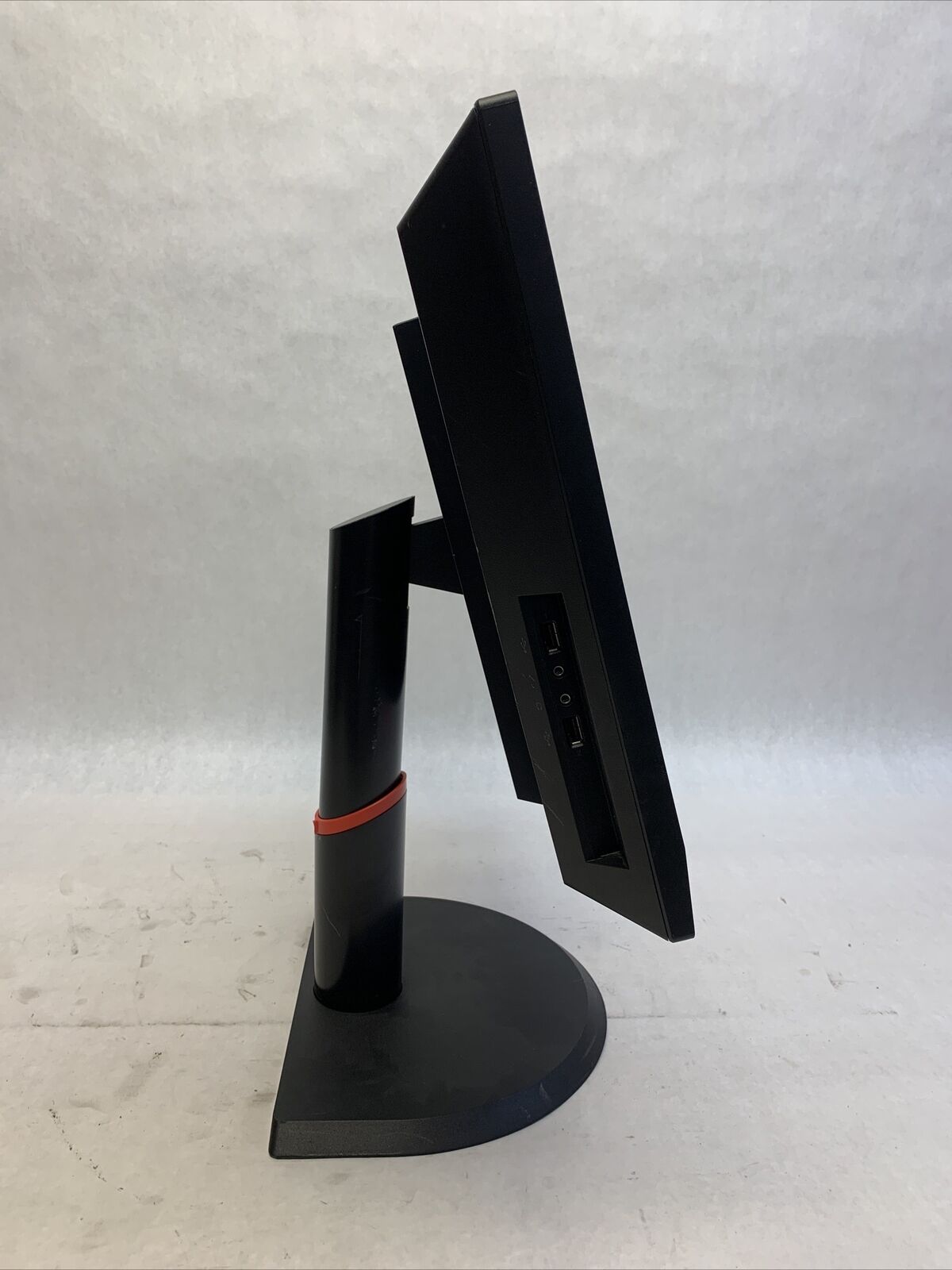 Lenovo ThinkCentre M71z AIO Intel Core i3-2121 3.3GHz 4GB RAM No HDD No OS