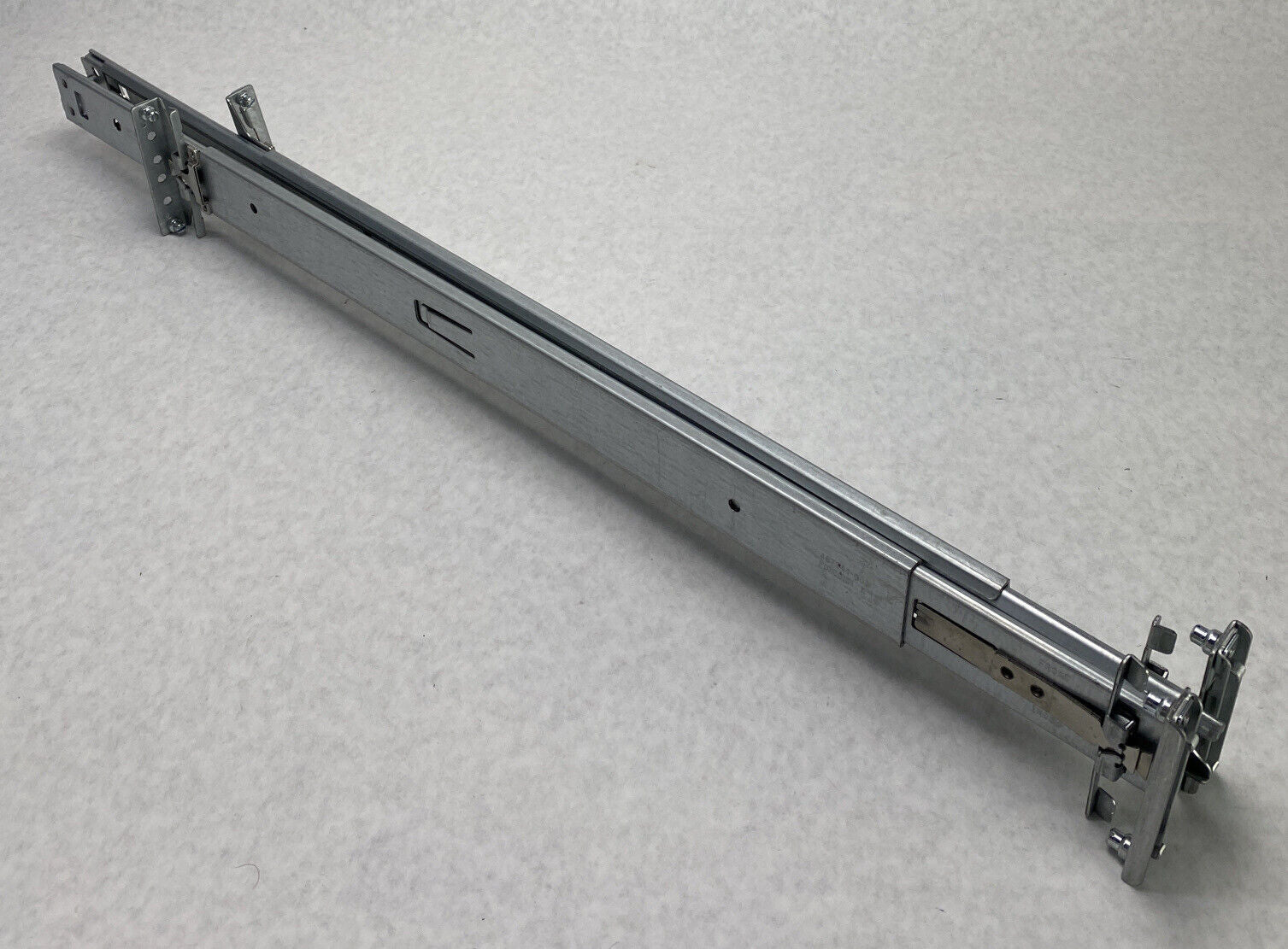 Lot( 2 ) Foxconn 487244-001 487250-001 487259-001 Rails 23 to 37 inches