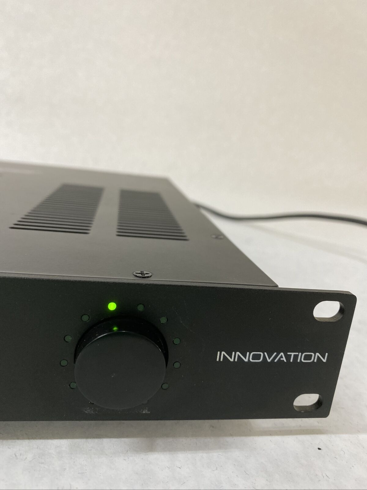 AMAV IN400 Australian Monitor Audio Amplifier NEEDS REPAIR