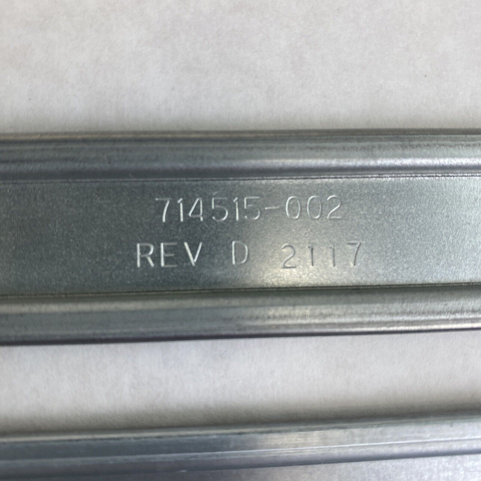 Server rail drawer slides 714515-002 REV D 2117 20290359 27-5/8" x 1" Lot of 3