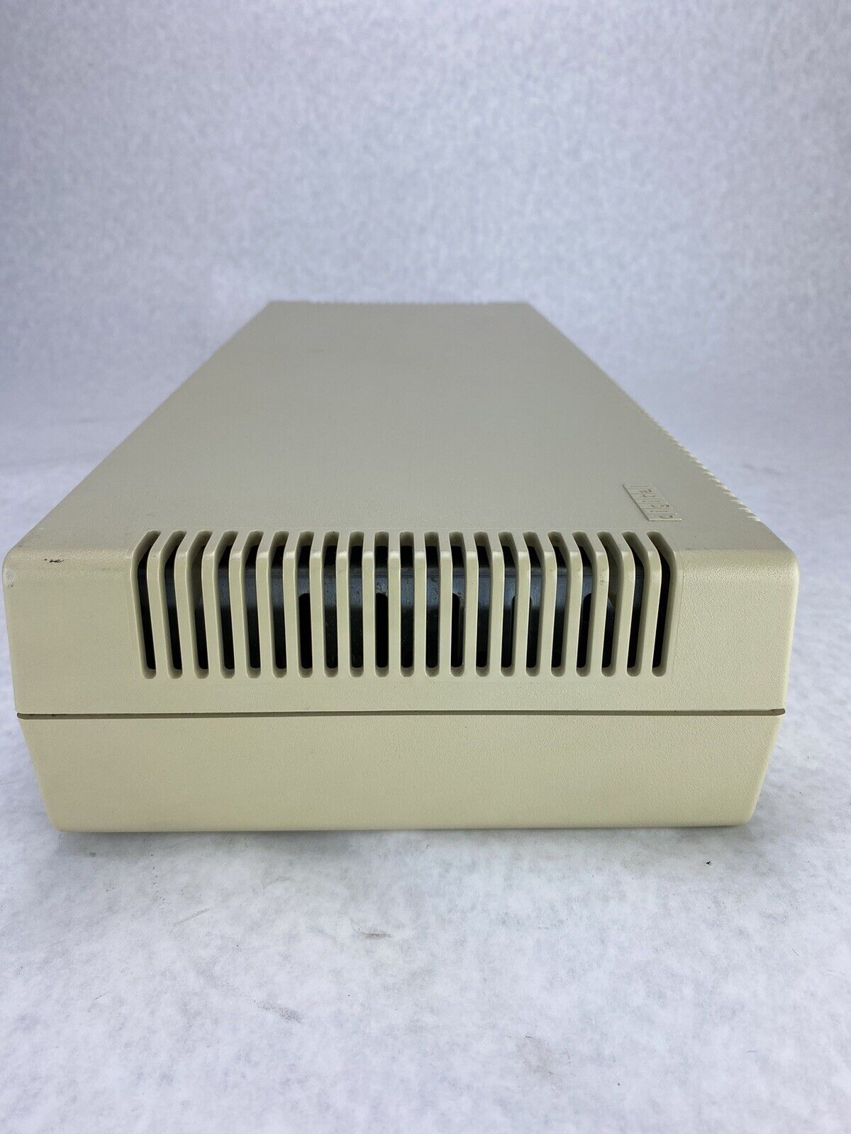 Digital DELNI-AA 8-Port Network Hub w/DECXM-M.C01 Transceiver + Misc. Cables