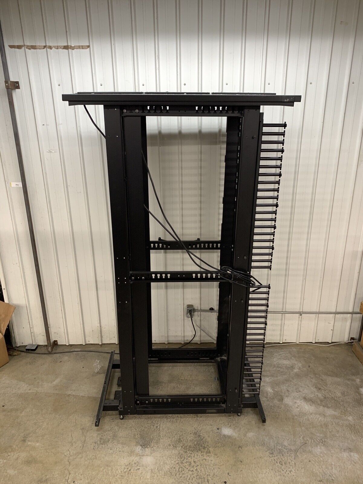 Siemen Vertipod Server Rack 45U Vp2-0AC111 Right Side No Panels
