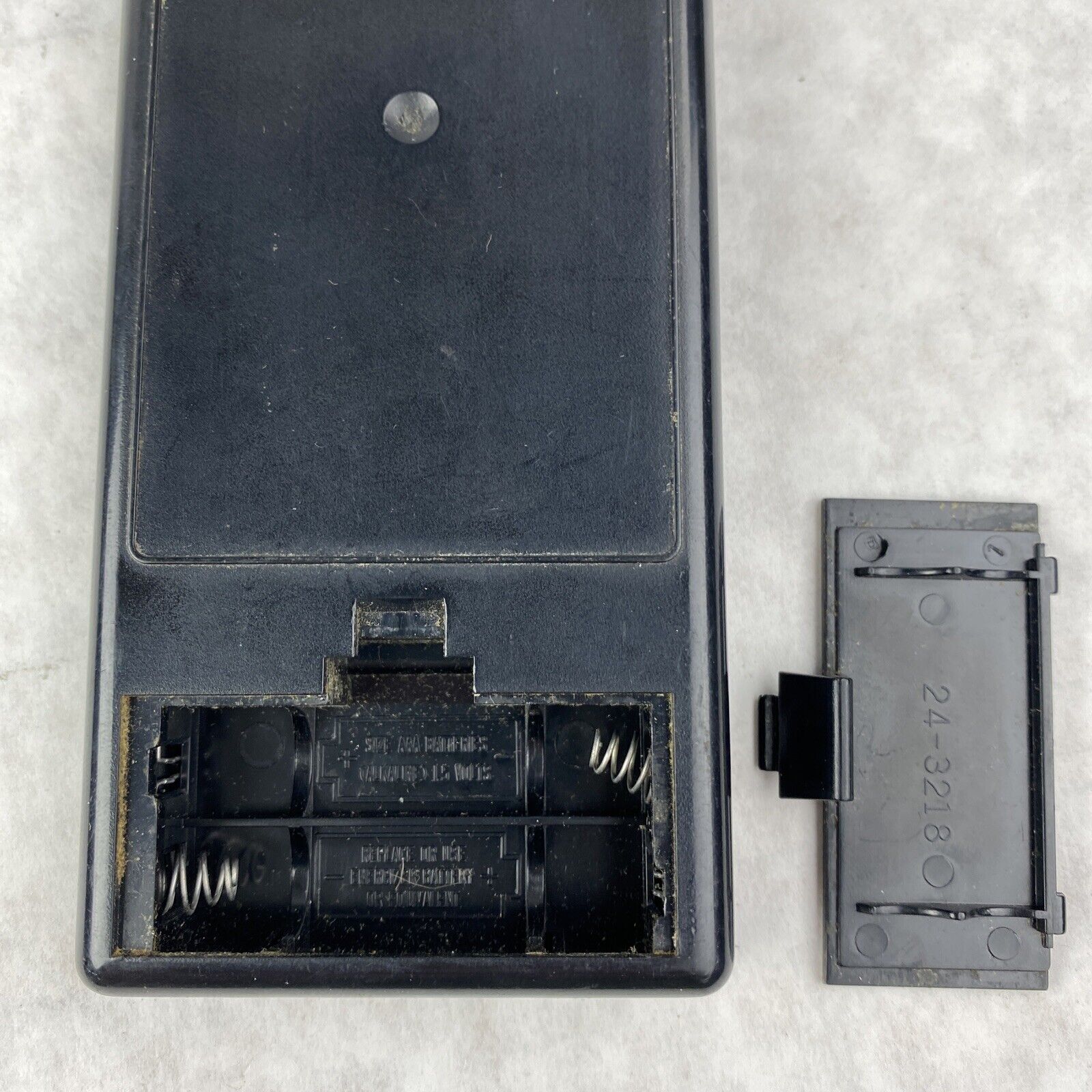 Zenith 24-3218 OEM Remote Control POWERS ON