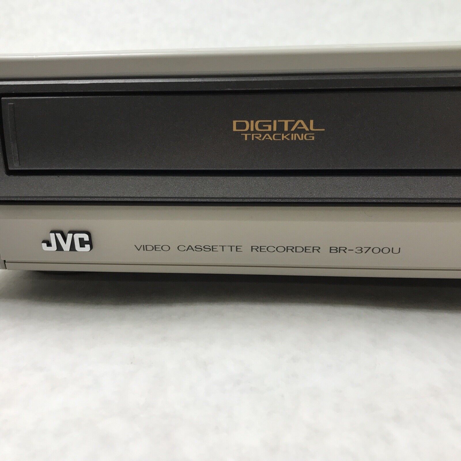 JVC Video Cassette Player BR3700U 60Hz 19W 120V 2.5A VHS Player