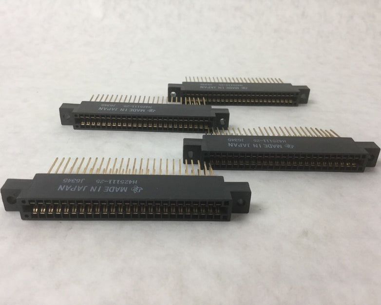 Texas H425111-25 (J6345) Connector Receptacle, (Lot of 4)