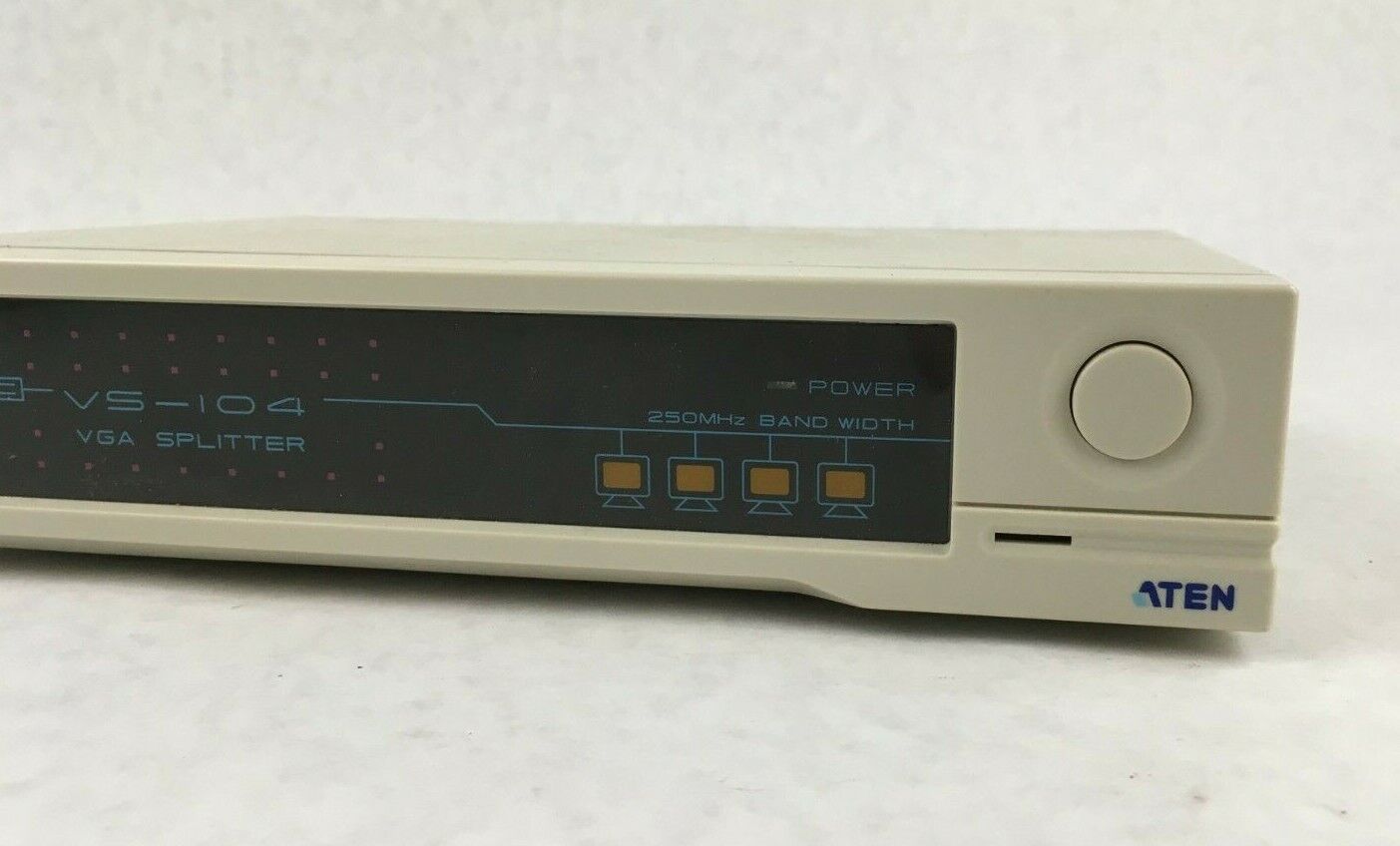 Aten VS-104 VGA Splitter Separator 250 MHz