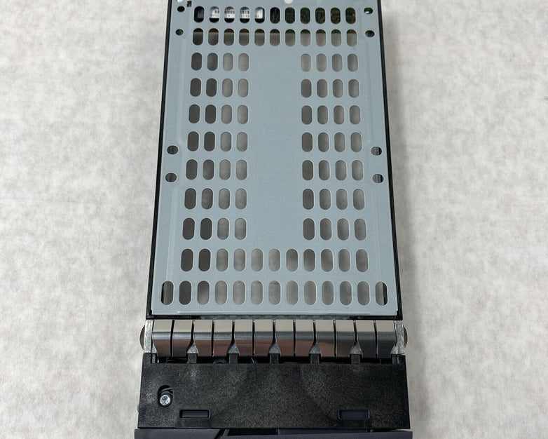 Lot of 8 NetApp 0095673-10 SAS / SATA Hard Drive Caddy Tray 0961208-20