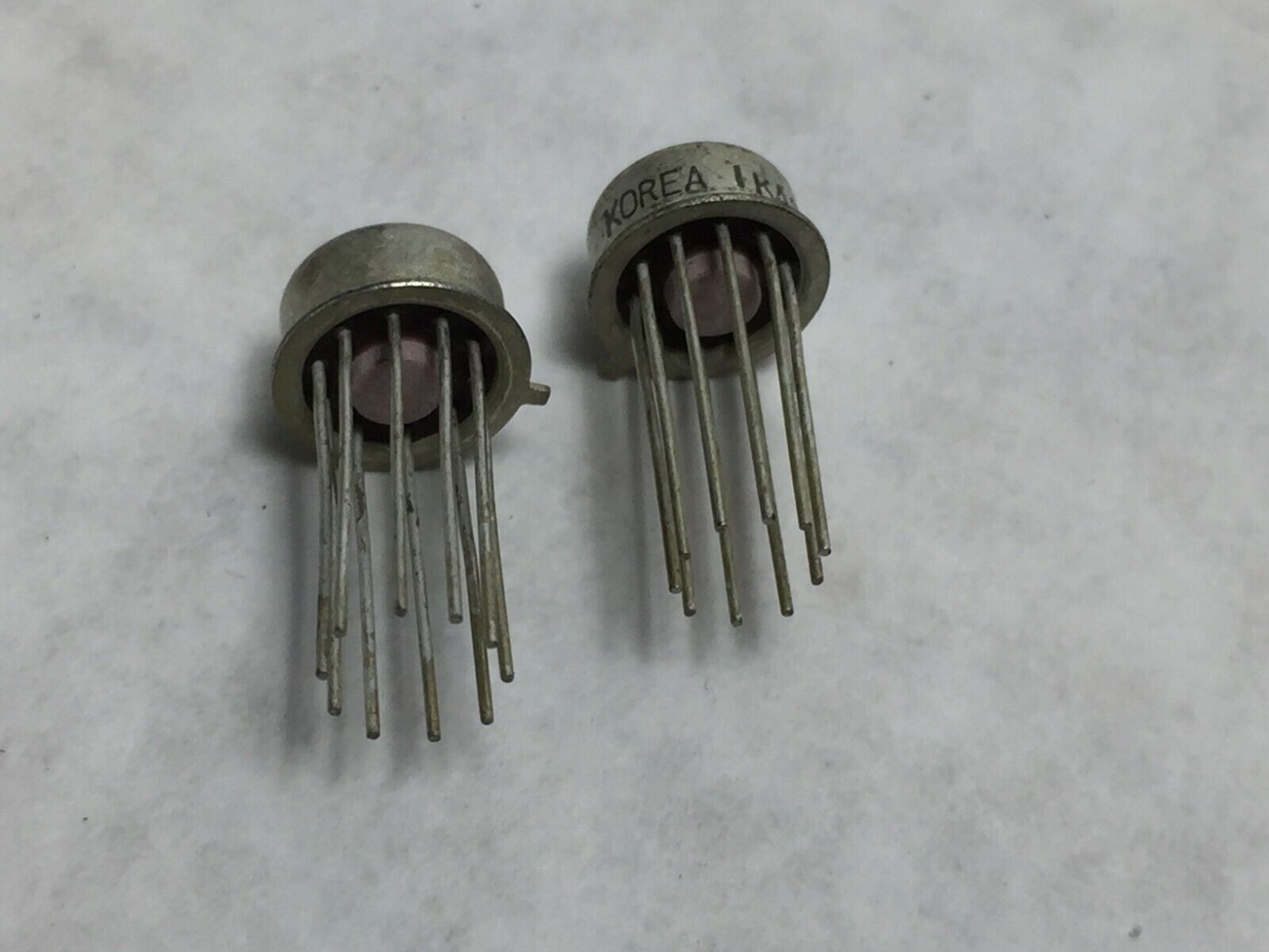 Motorola MLM304G Voltage Regulator  Lot of 2   NOS