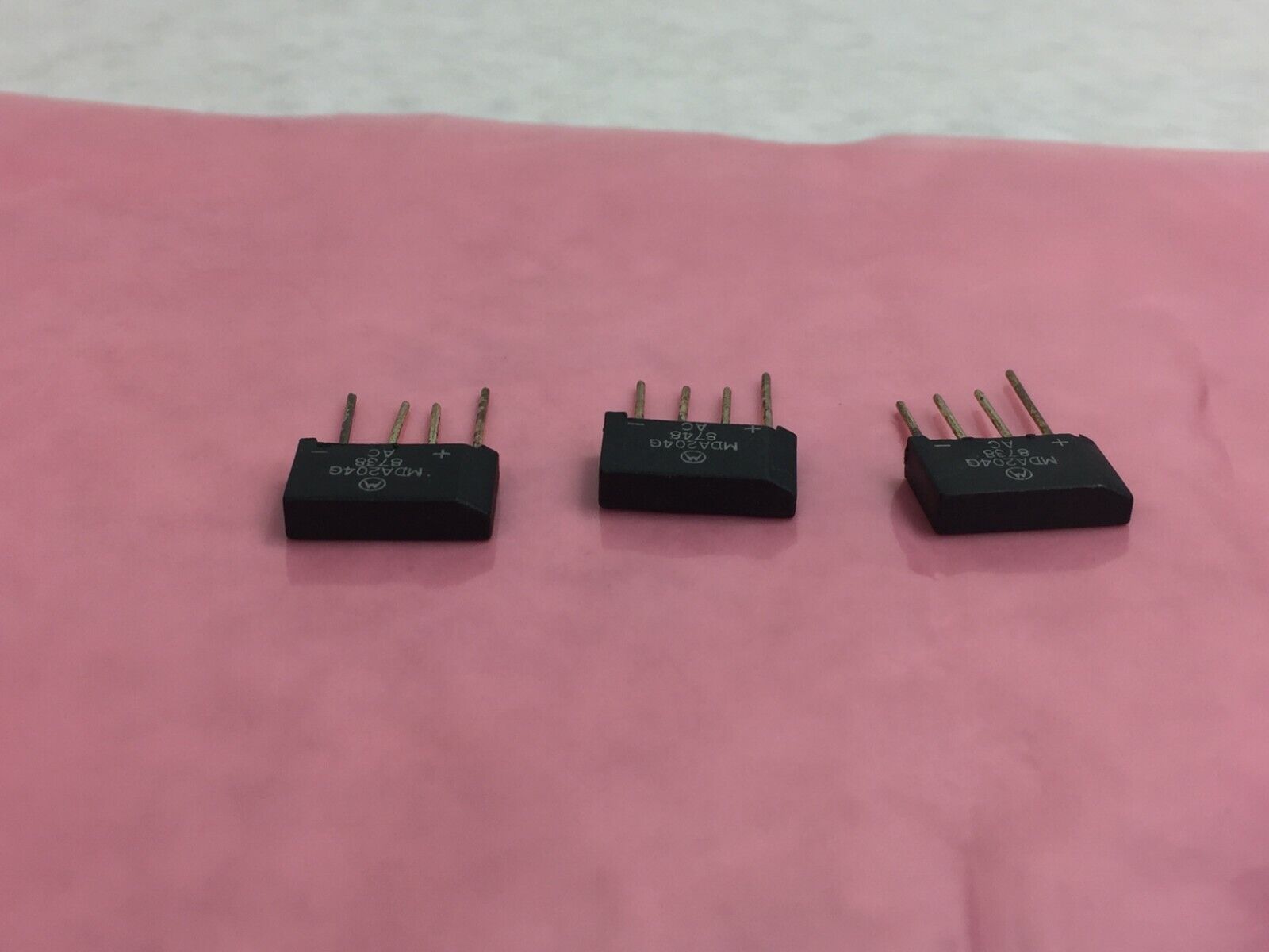 Genuine Motorola MDA204G  Bridge Rectifier Diode  2A  400V   Lot of 3