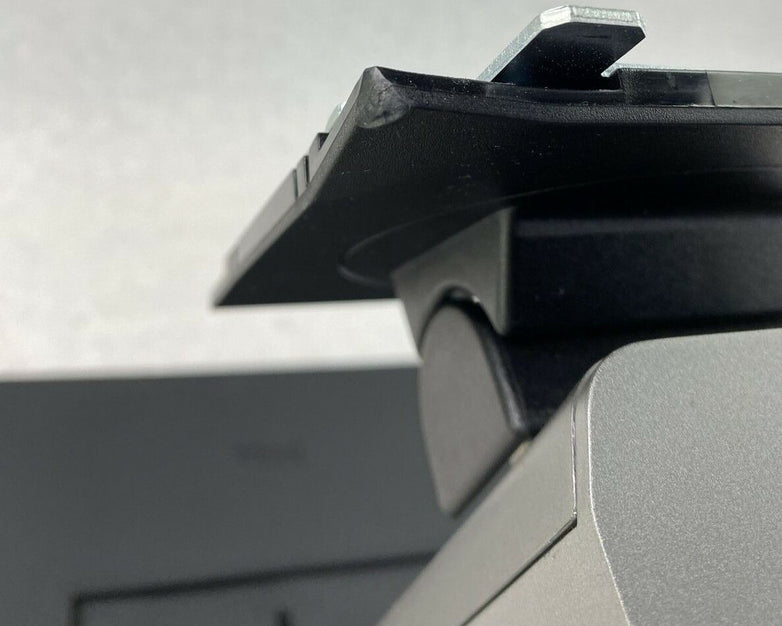 Dell RM361 17"-24" monitor stand with E-series docking station