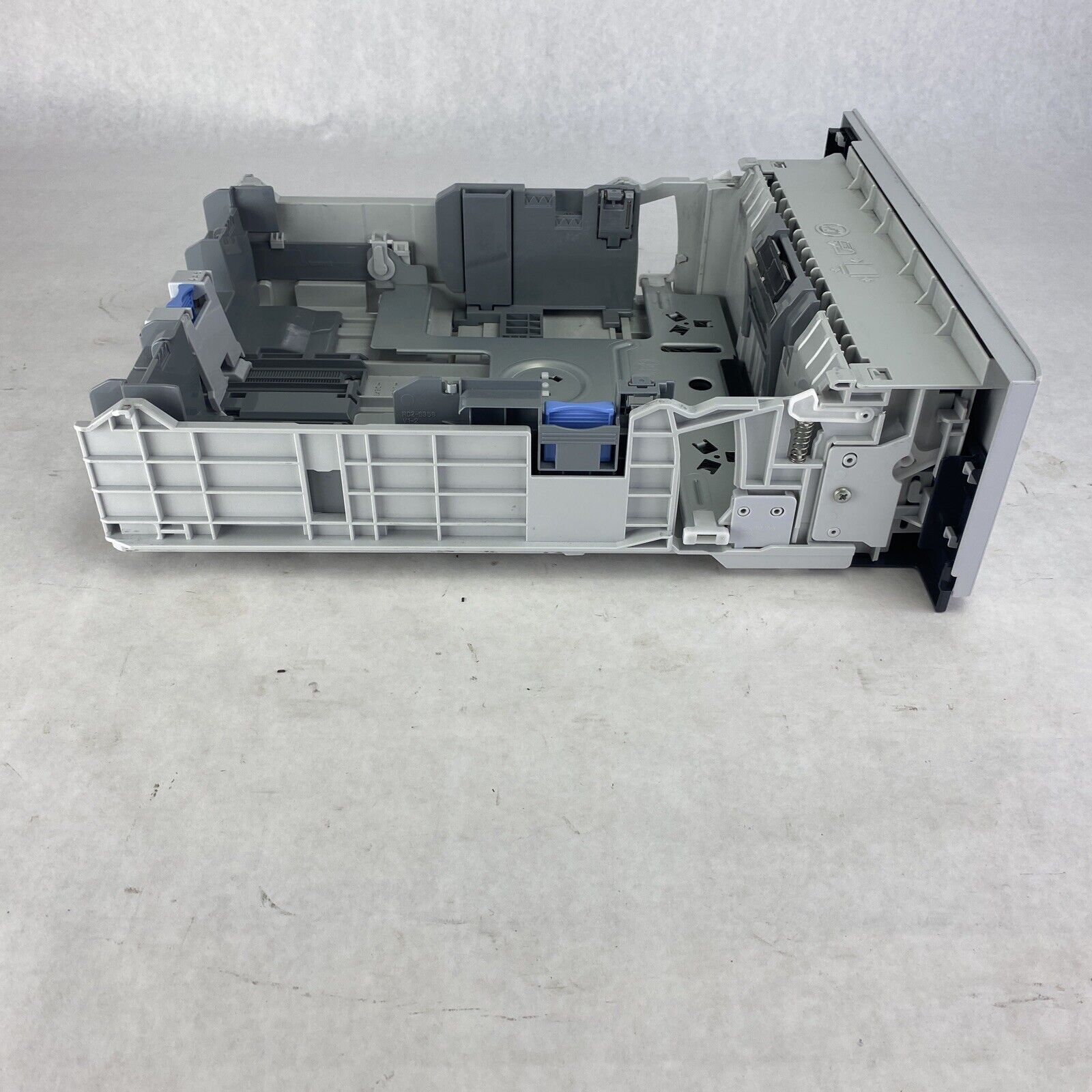 HP LaserJet P3015 Replacement Paper Feed Tray RC2-7870