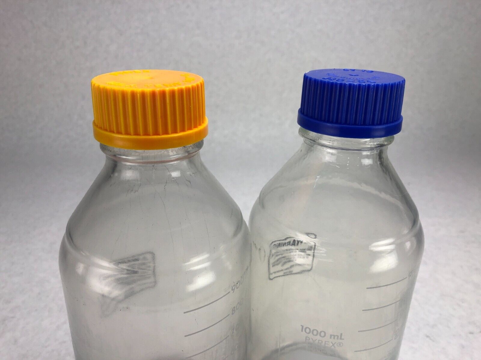 Lot of 2 Corning Pyrex 1000mL Media Storage Bottles 1395 with Caps