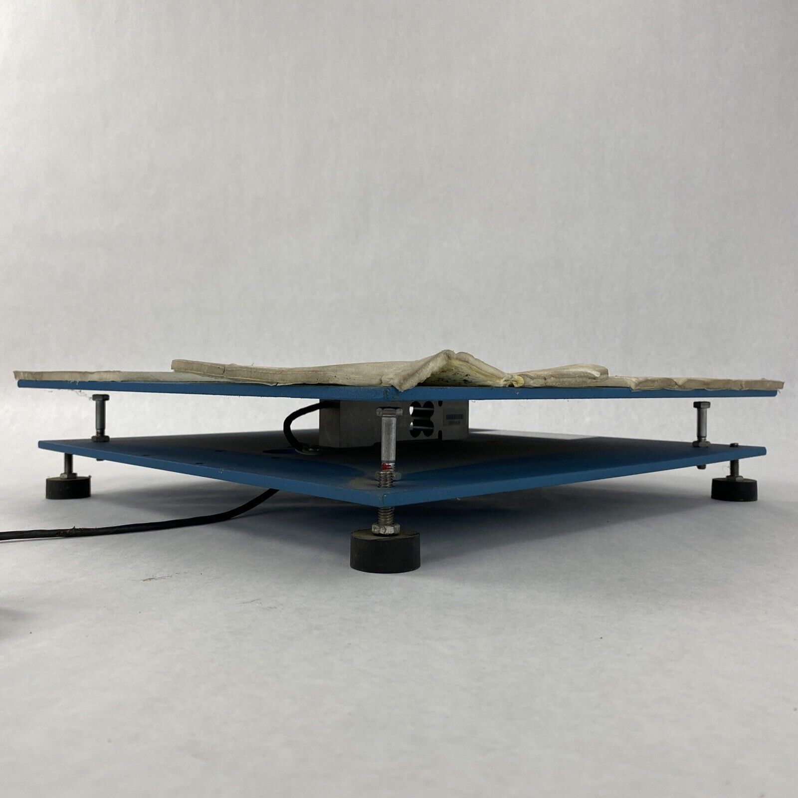 SPX GSE 4400 18x18 100 Capacity Scale 5000lb Max