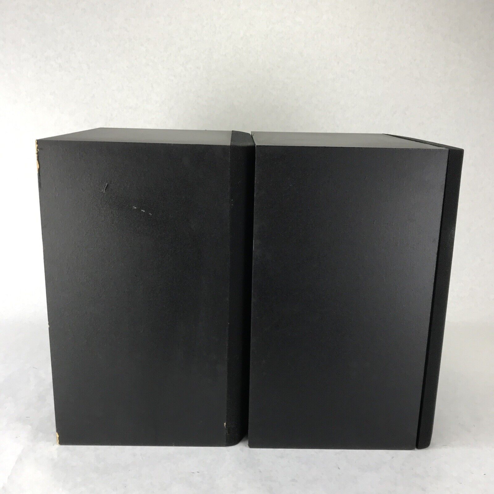 Pair of Fisher ST-992W 3-Way Speakers 100W