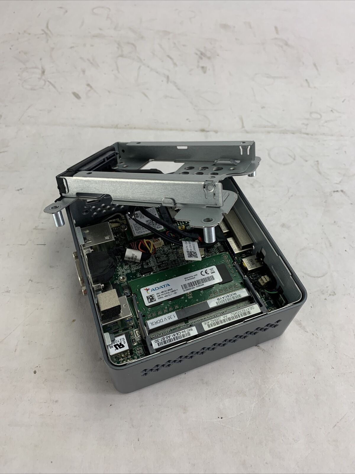 Intel NUC6CAYS Micro Intel Celeron 3455 1.5GHz 2GB RAM No HDD No OS