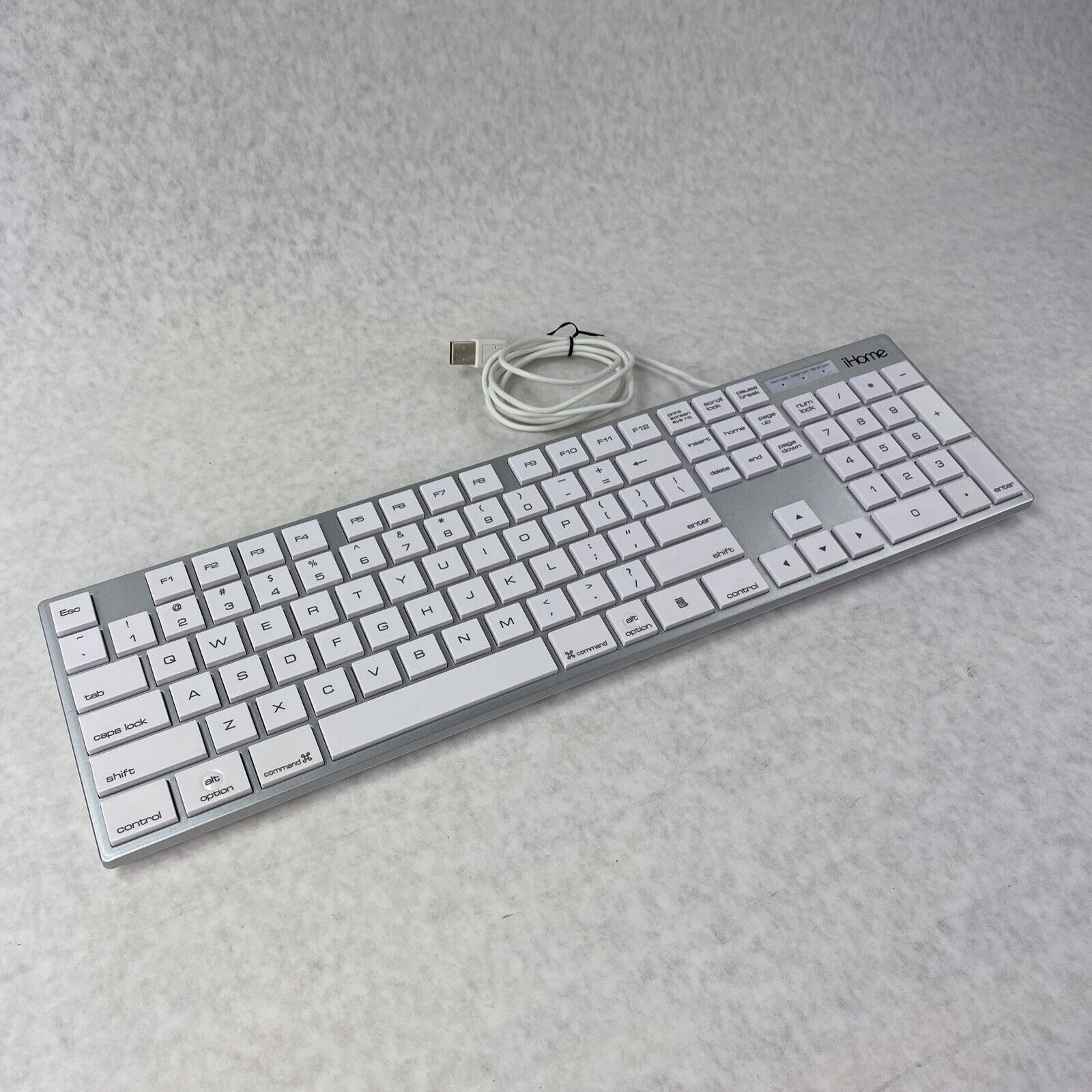 iHome IMAC-K121S Full Size Mac Keyboard USB - Tested