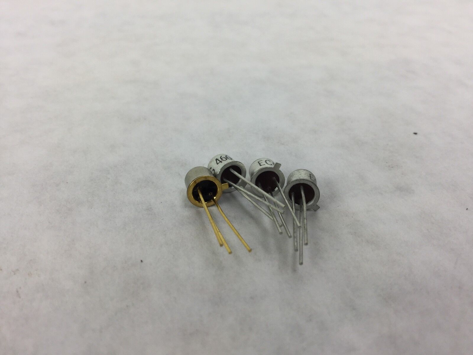 ECG 466 Transistor, NEW Lot of 4